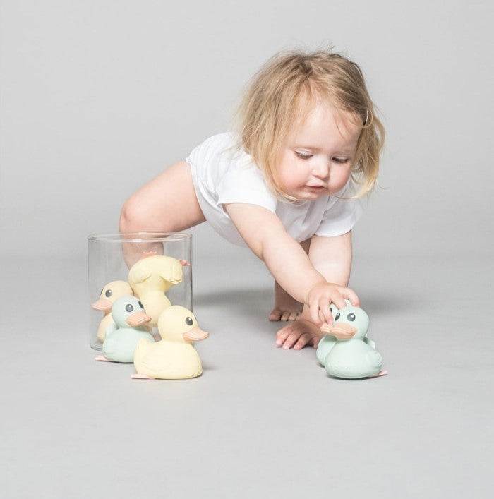 Hevea Kawan Mini rubber duck, eco-friendly toy for babies.