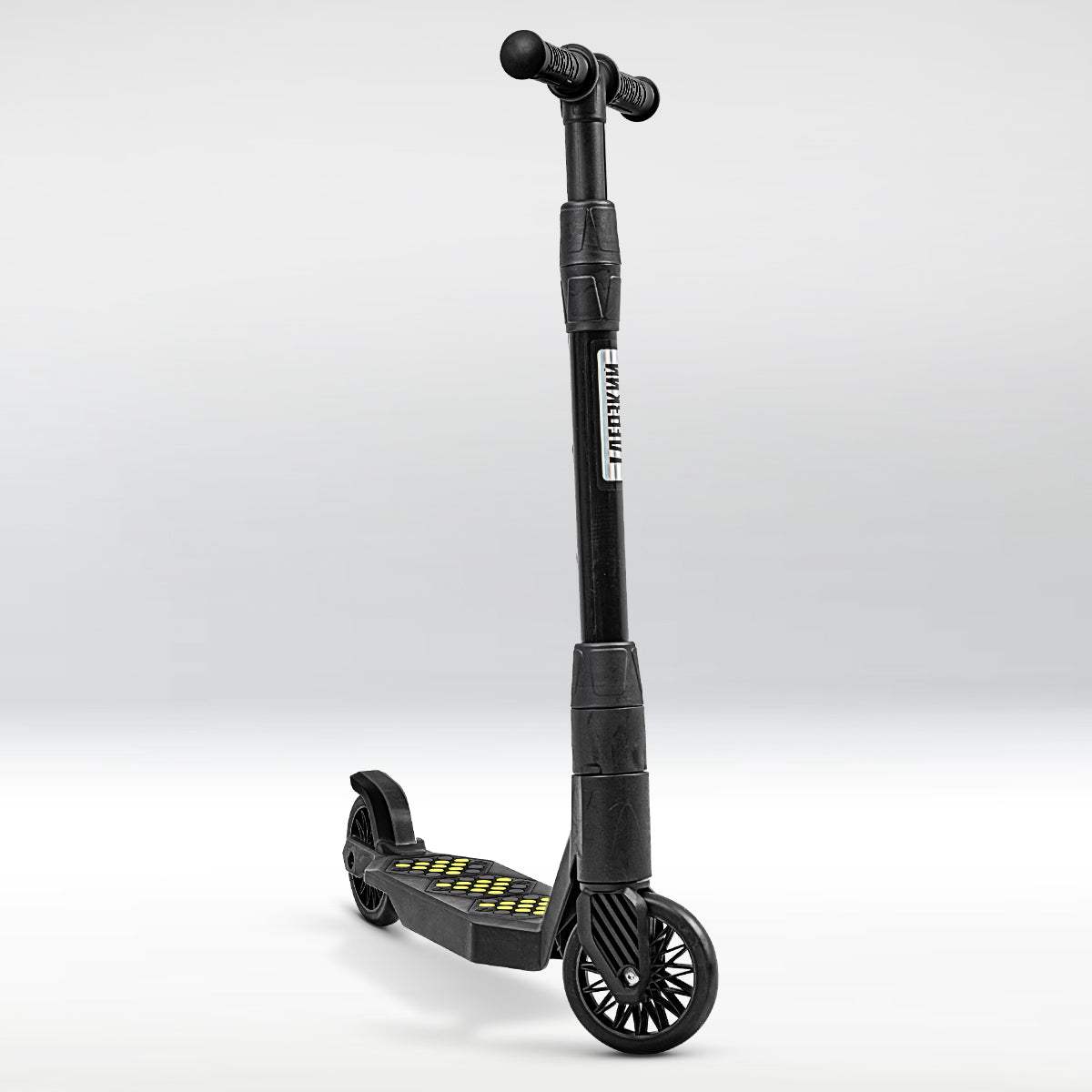Trotinet Derzkij Bro for kids 6-11, modern design, black color with telescopic handlebar and large wheels.