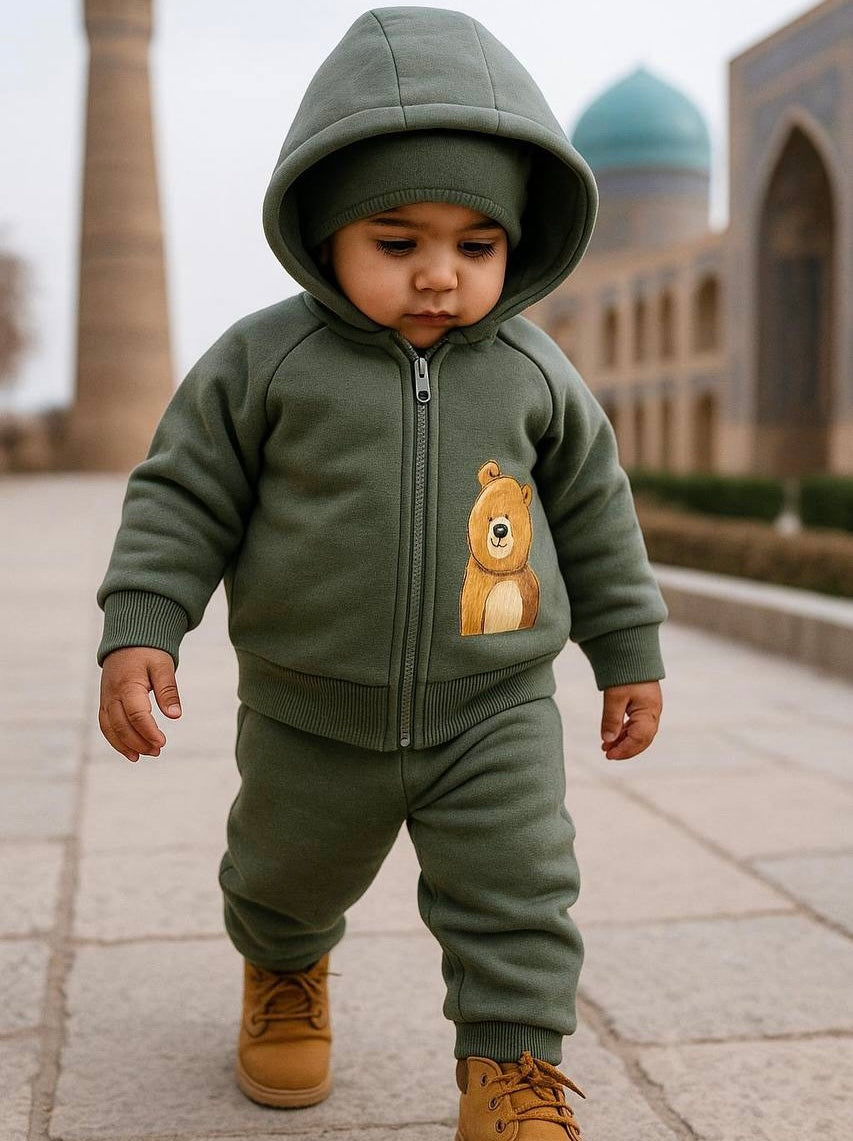 WOWO Kids Komplekt sa medo: pantalone, duks sa patent zatvaračem i kapuljačom