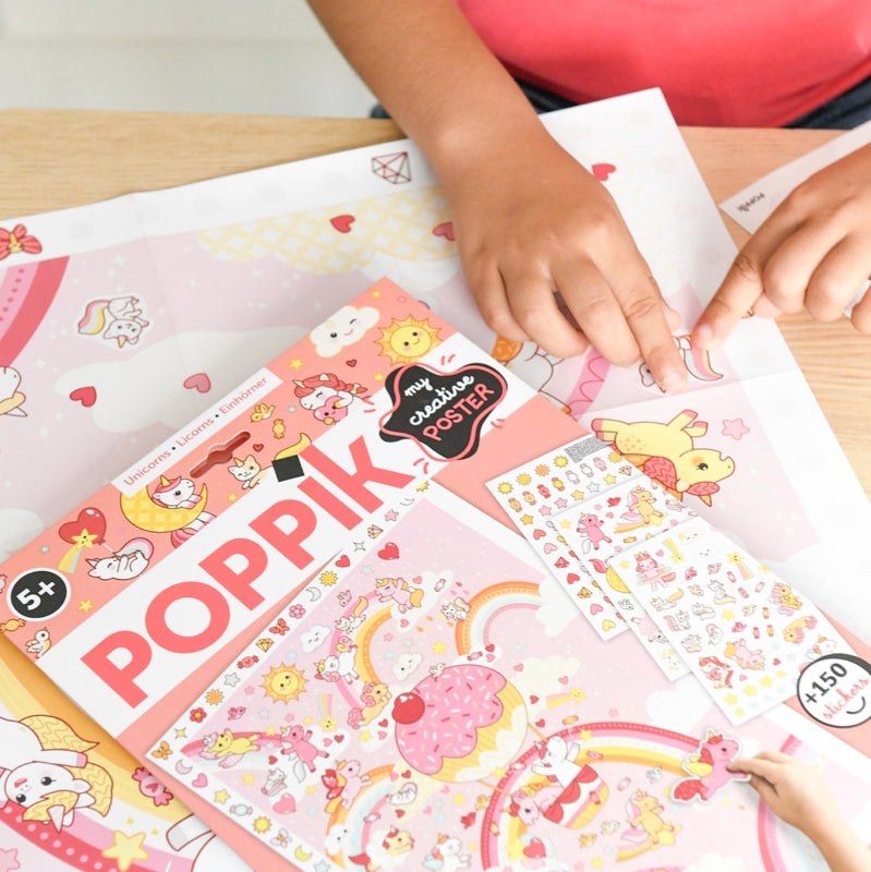 Poppik Kreativni posteri: Jednorozi 5+ with reusable stickers and large poster for creative play.