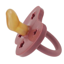 Hevea ortodontska cucla Rosewood, soft-touch pacifier for babies 3-36 months.